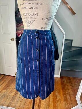 Bellerose Navy Blue Midi Skirt with Pink Pinstripes